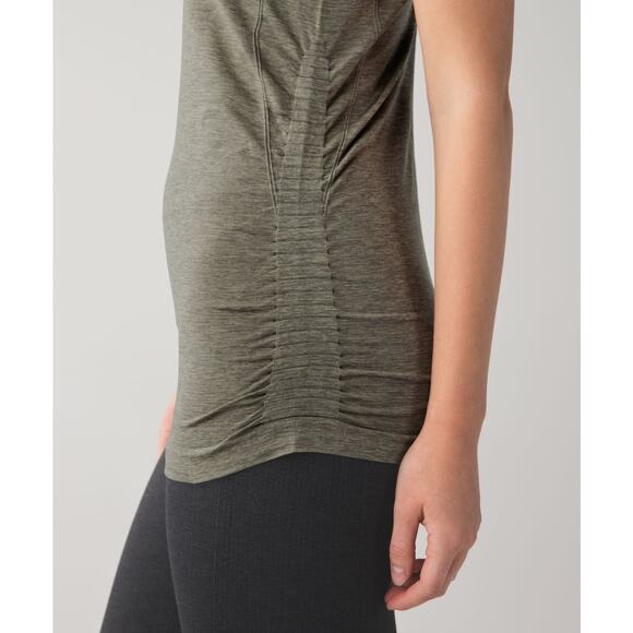 LULULEMON In The Flow Tank Size 8 Heathered Fatigue Green - Picture 3 of 9